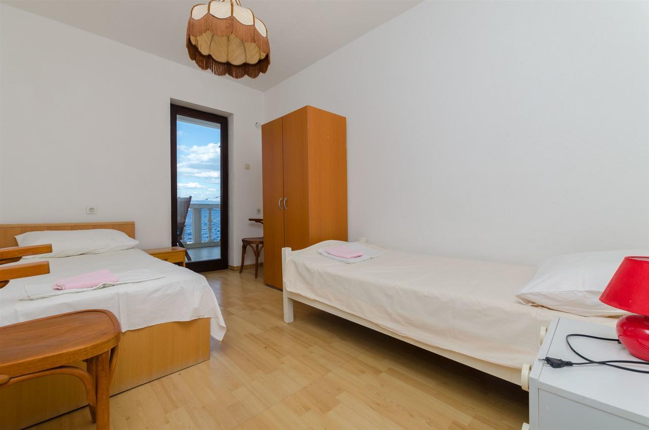 Apartment Barba Rogač Eksteriør billede
