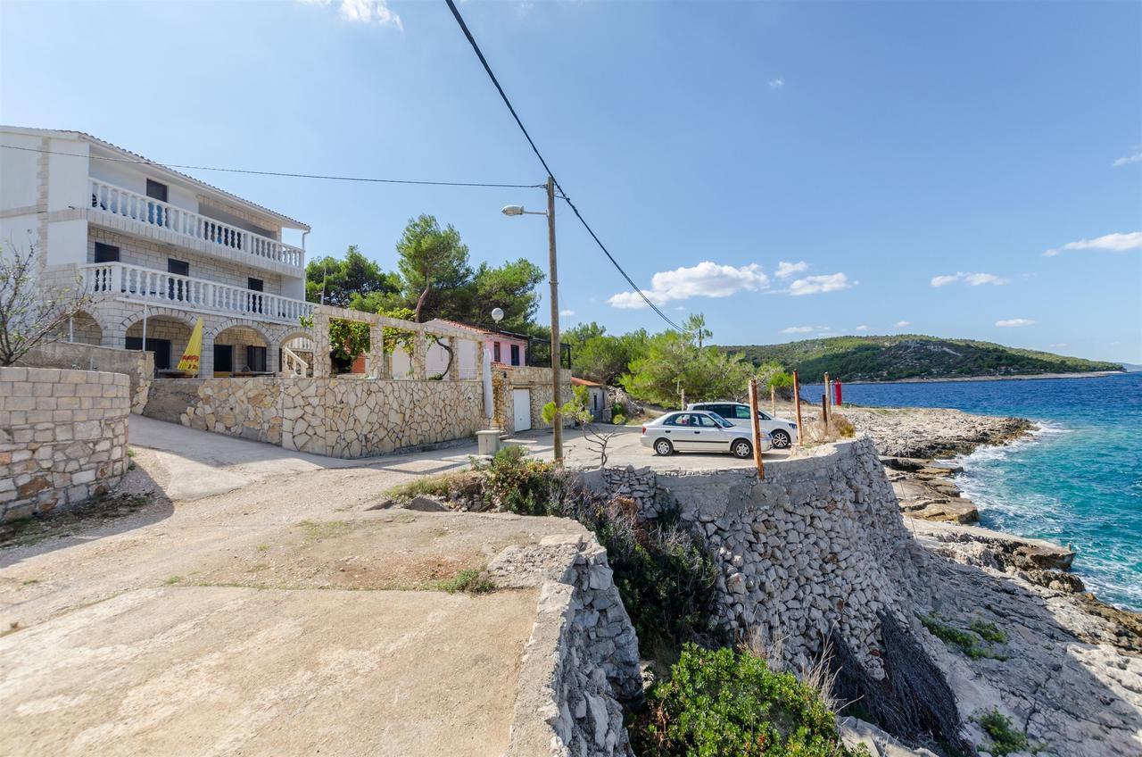 Apartment Barba Rogač Eksteriør billede