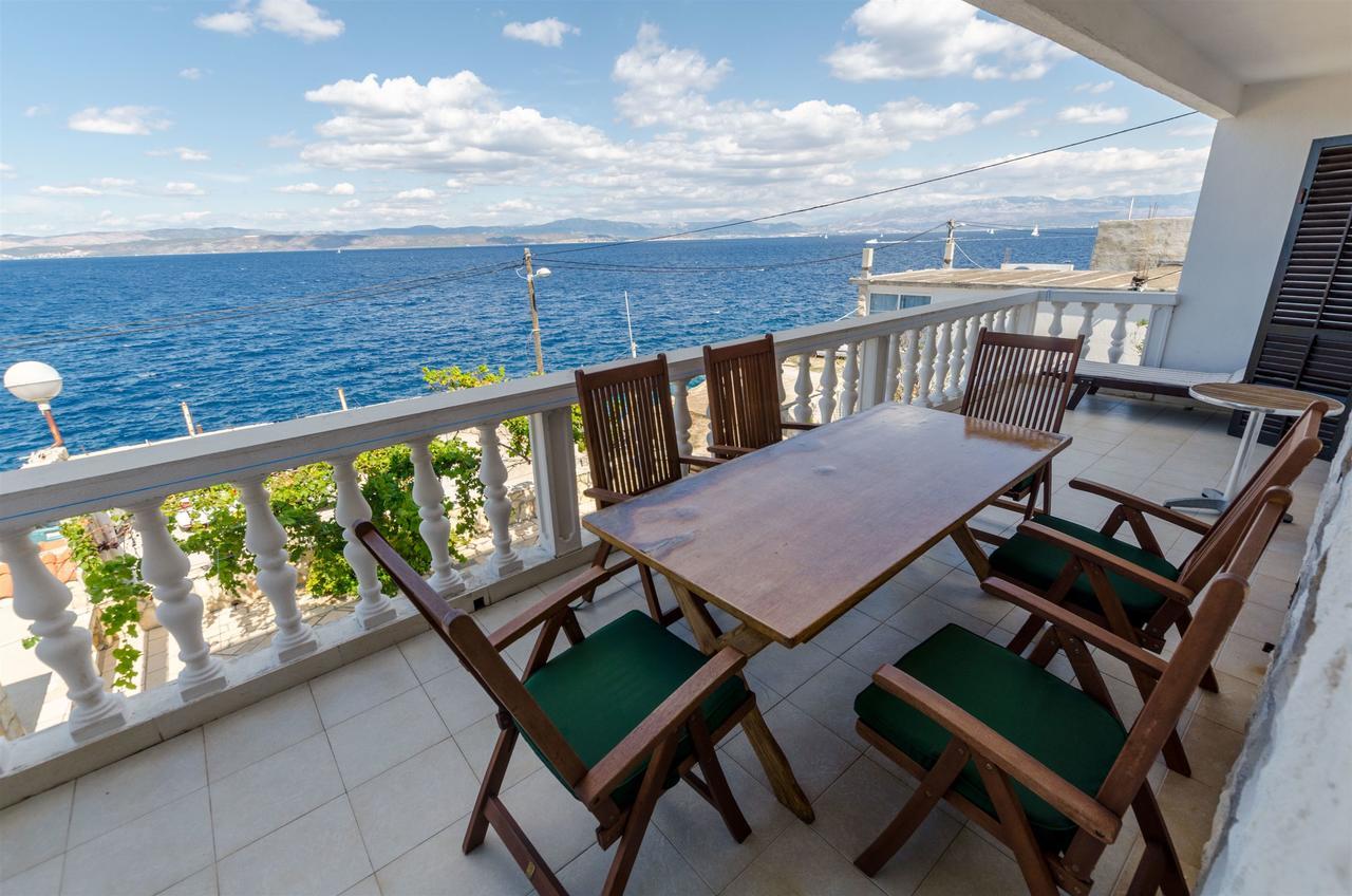 Apartment Barba Rogač Eksteriør billede