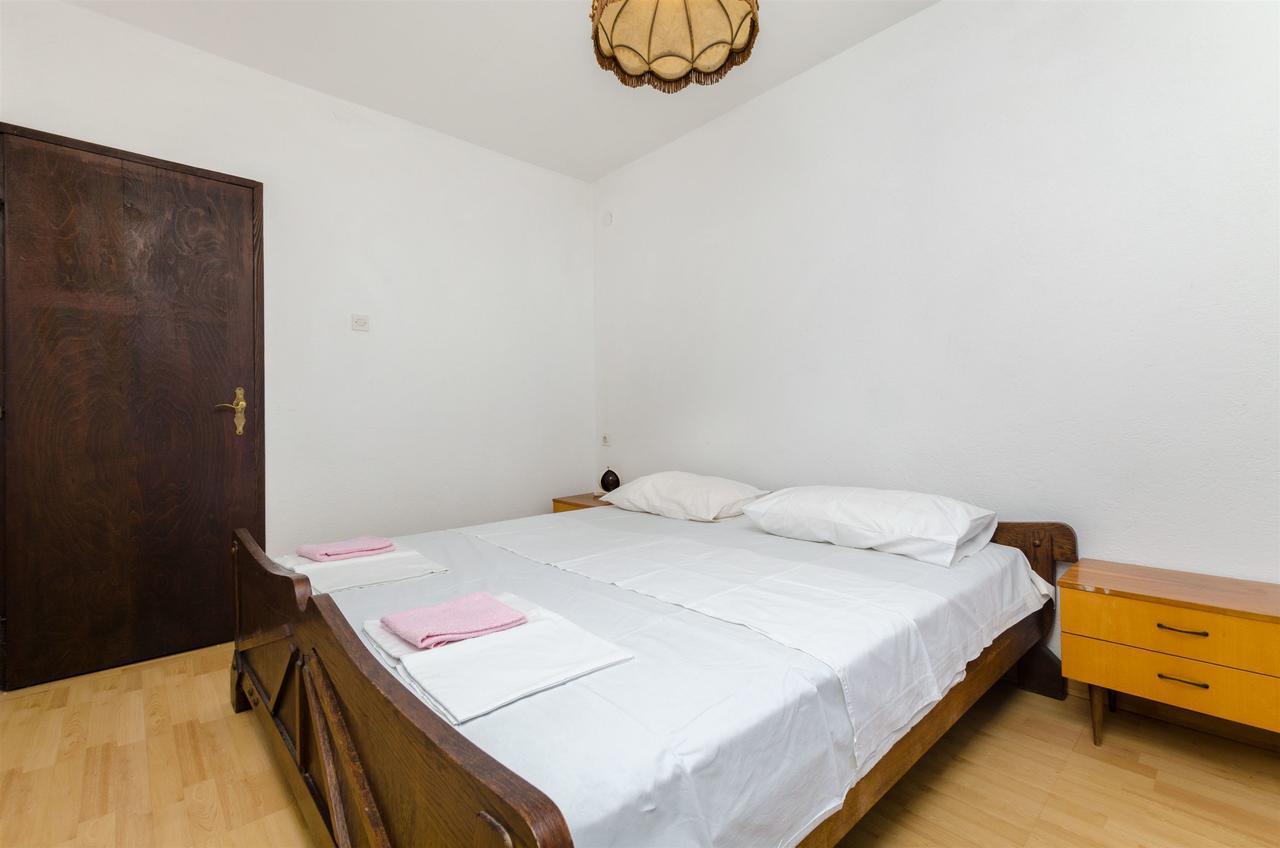 Apartment Barba Rogač Eksteriør billede