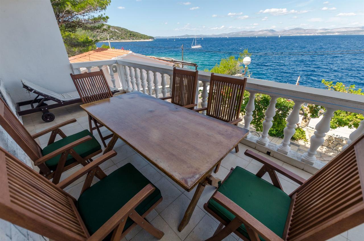 Apartment Barba Rogač Eksteriør billede